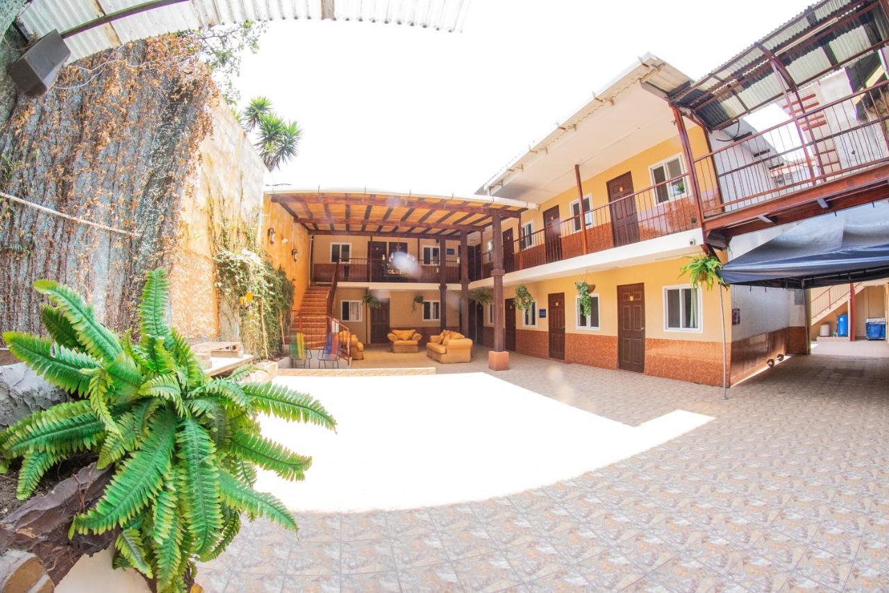Euro Hostal Guatemalaváros Kültér fotó