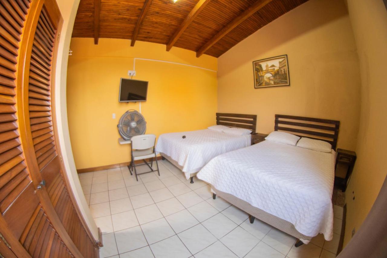 Euro Hostal Guatemalaváros Kültér fotó